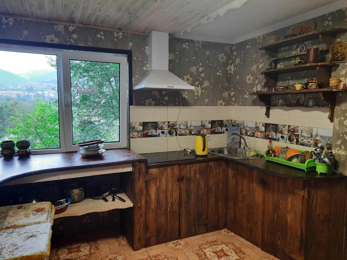 Kitica House Hotell Verkhovijna Eksteriør bilde