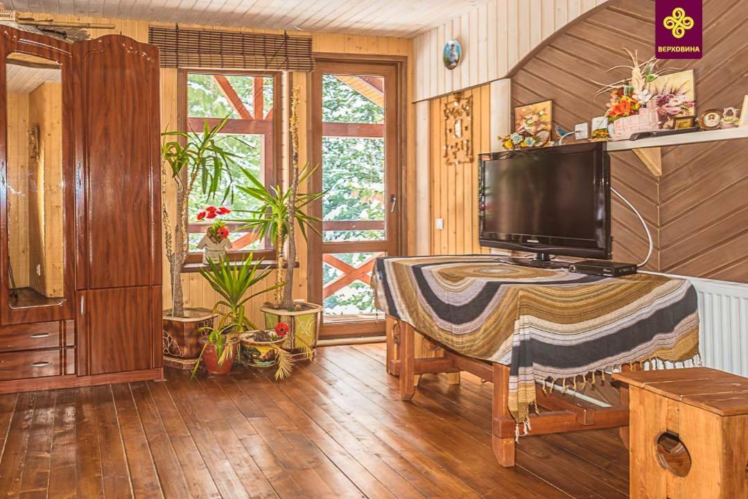 Kitica House Hotell Verkhovijna Eksteriør bilde